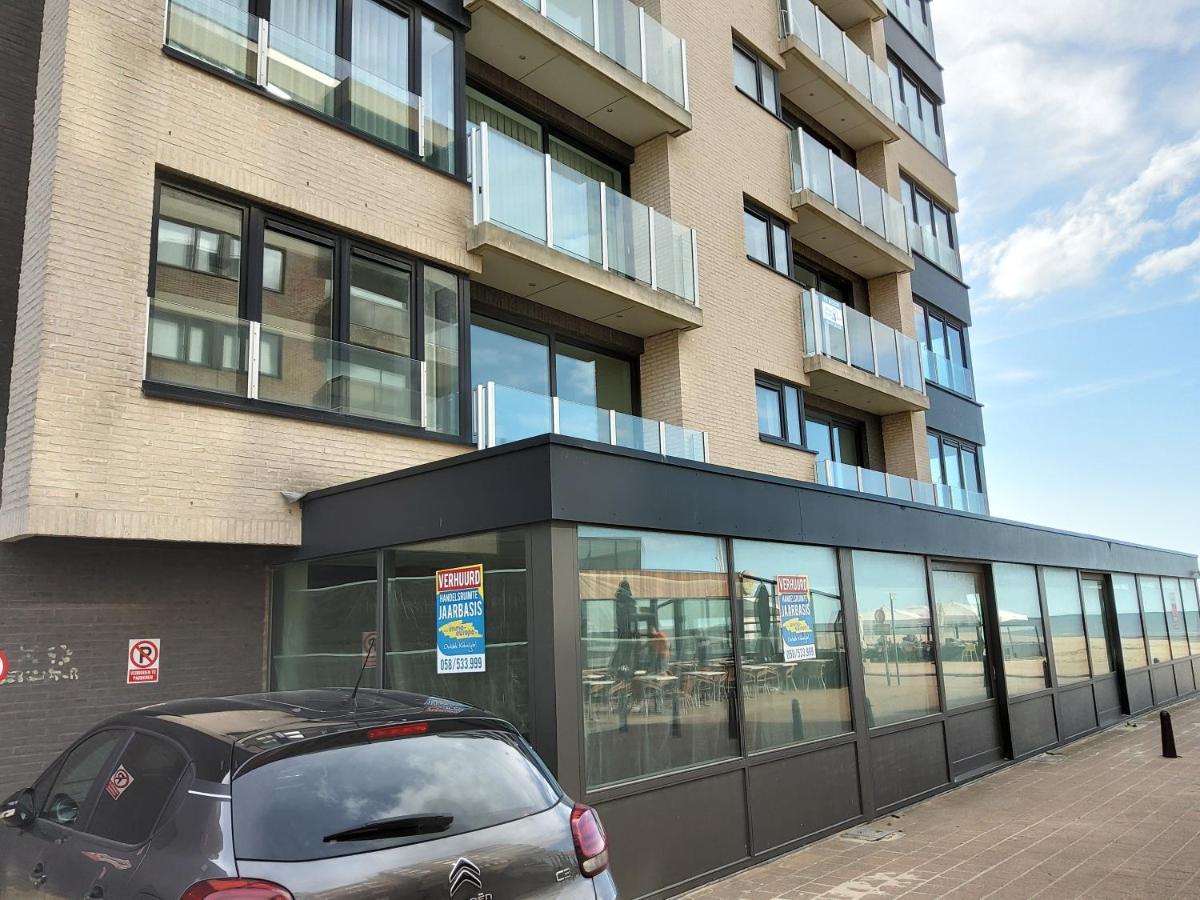 Koksijde Zeedijk La Digue 102 Appartement Met Garage - Lateraal Zeezicht Exterior foto