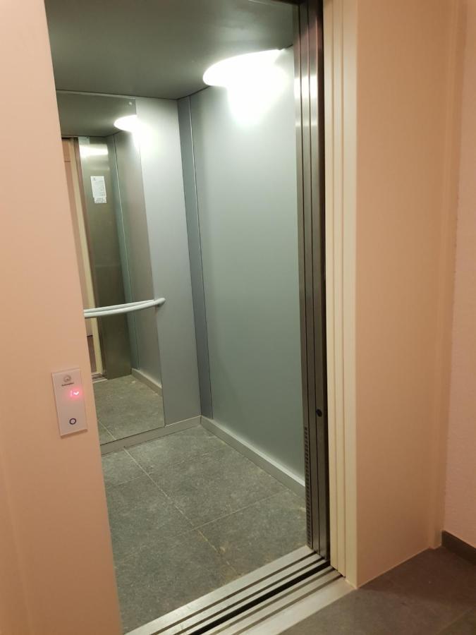 Koksijde Zeedijk La Digue 102 Appartement Met Garage - Lateraal Zeezicht Exterior foto