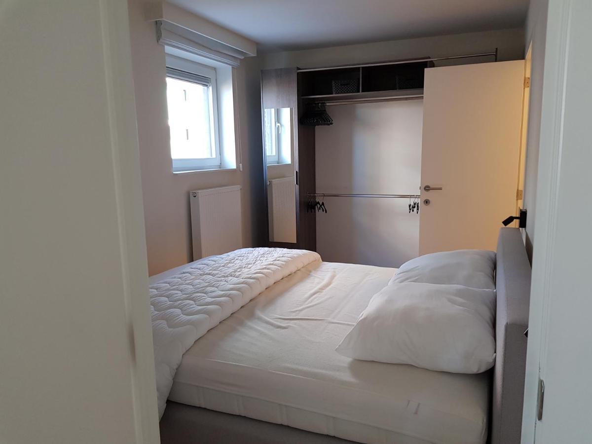 Koksijde Zeedijk La Digue 102 Appartement Met Garage - Lateraal Zeezicht Exterior foto